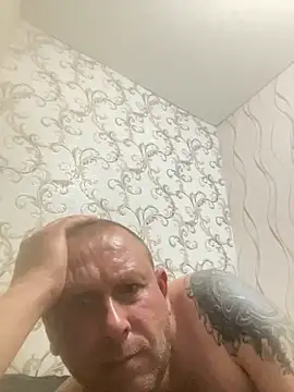 Webkamerová show 1981-AZ