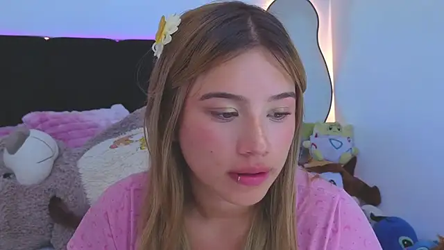 Chatroom XXX en direct de DollfaceInk