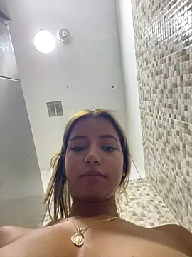 Pokazy przed kamerką – belaa_1