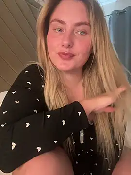 LucyRoseUk Live XXX-chat