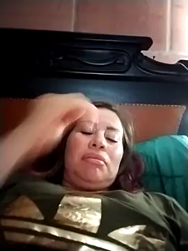 LaraCaliente's Live XXX Chat