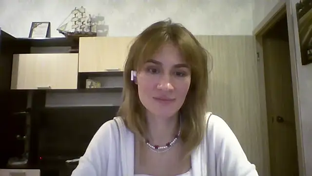 ElenoreHolguin's Live XXX Chat