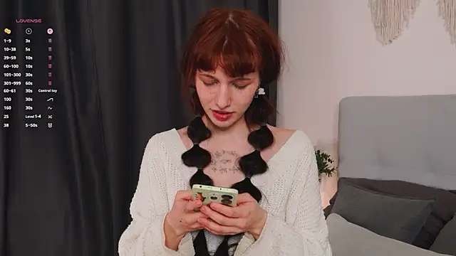 LeelooYoloのウェブカメラショー