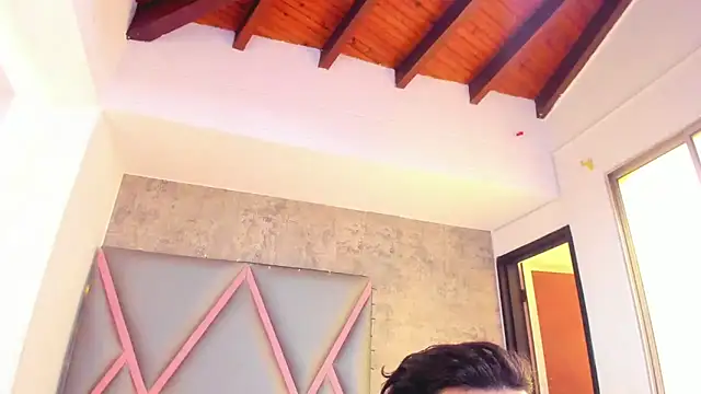 Chat XXX en directo de Wolf_Kitty