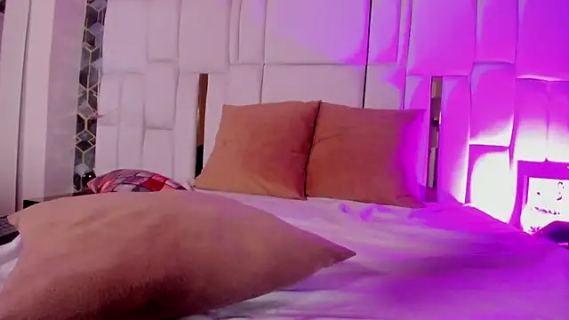 แชท XXX สดของ lia_mariana