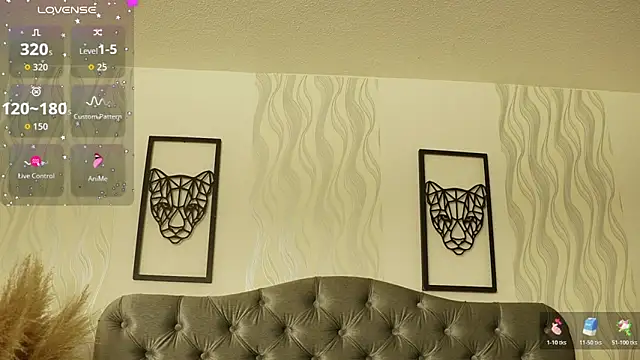 แชท XXX สดของ katt_eyes_