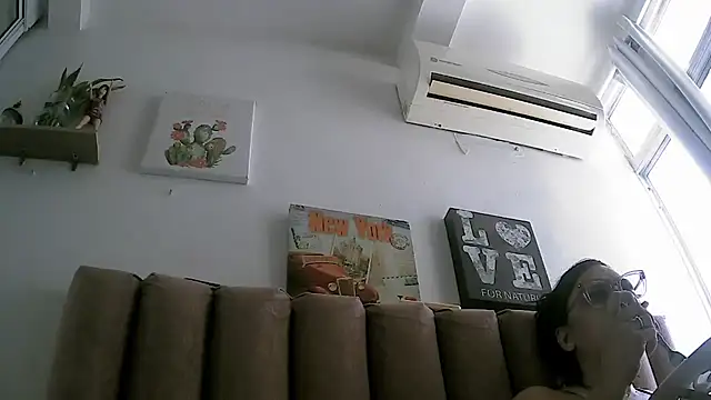 Chat +18 de IAvaNa ao vivo