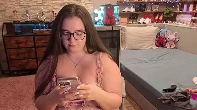 Chatroom XXX en direct de Kimberly-Caprice