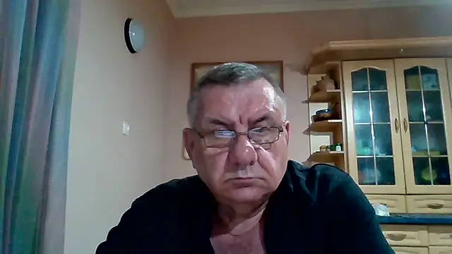 machomale3 网络视讯表演