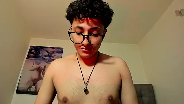 XXX chat uživo modela Adonibaskerville4