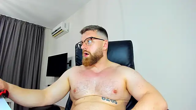 Findom_guy Chat XXX in diretta