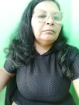 Amarantha25's Live XXX Chat