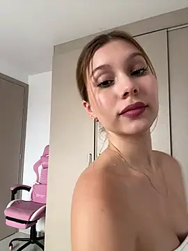 Nikii__n Live XXX chat