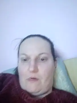 BustyLadyAlma's Live XXX Chat