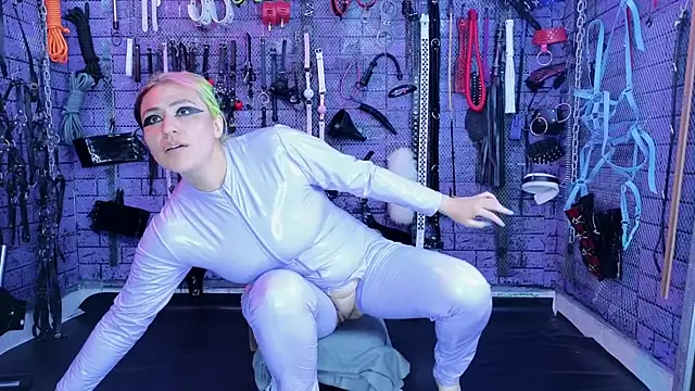 PANDORANEZZ: онлайн-секс-чат