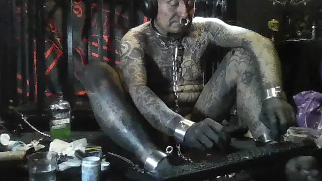 object857 Show in webcam