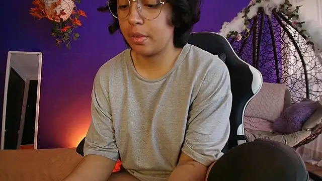 แชท XXX สดของ Emmapark_