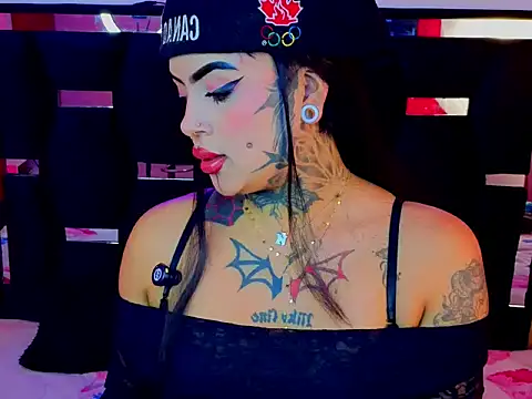 Chat +18 de LauriInk1 ao vivo