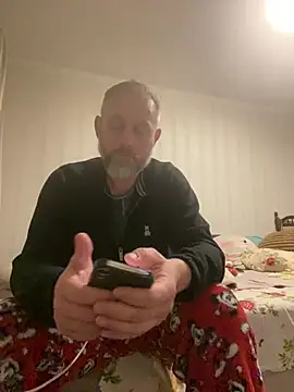 Frosl 现场XXX聊天