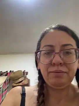 Chat +18 de miss_hanna07 ao vivo