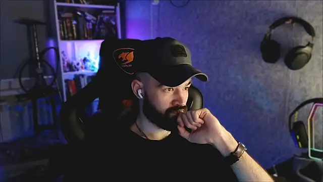 _Mostly_ Chat XXX live