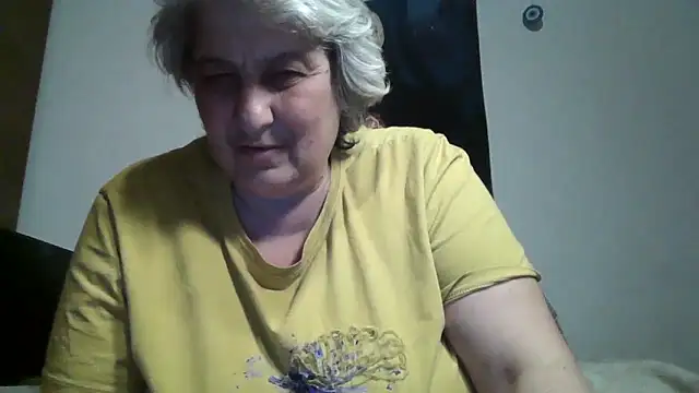 ExquisiteMature's Live XXX Chat