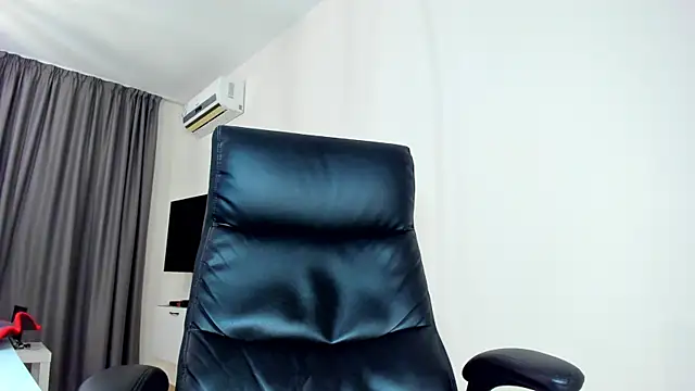 Findom_guy – Naživo XXX chat