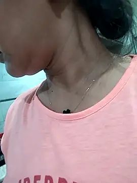 XXX chat uživo modela lolo890