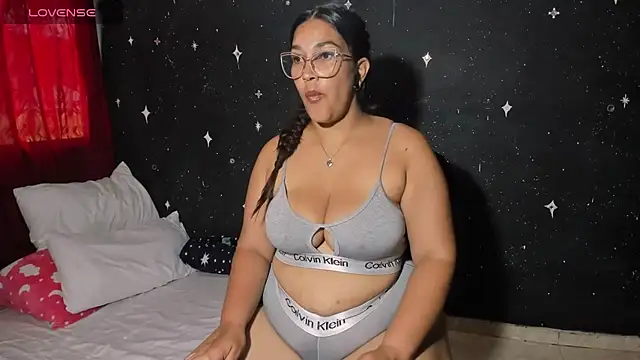 Ivy_horse_ Chat XXX live