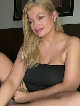 Lisavontease Chat XXX live