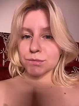 Flora_SecretLifeのライブXXXチャット