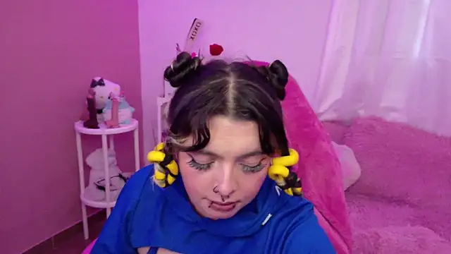 Chat XXX en directo de Sachi_Meow