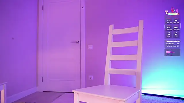 Miablueye élő XXX-chatje