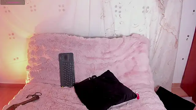 KuraiBi – Naživo XXX chat