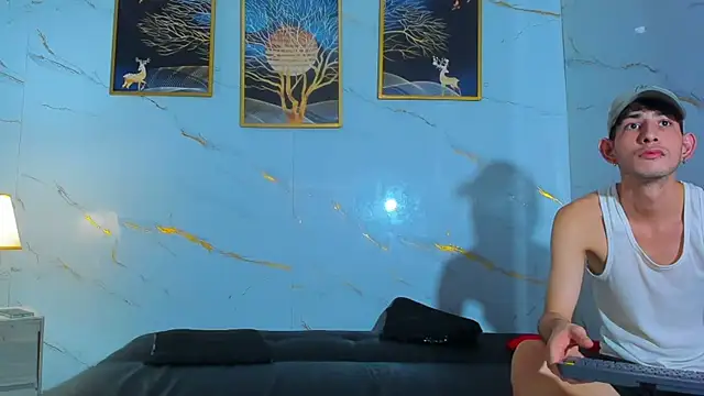 Spicy_guys Adlı Modelin Web Kamerası Şovu