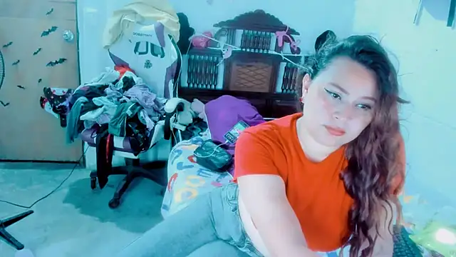 SofiaOlivares Adlı Modelin Canlı XXX Sohbeti