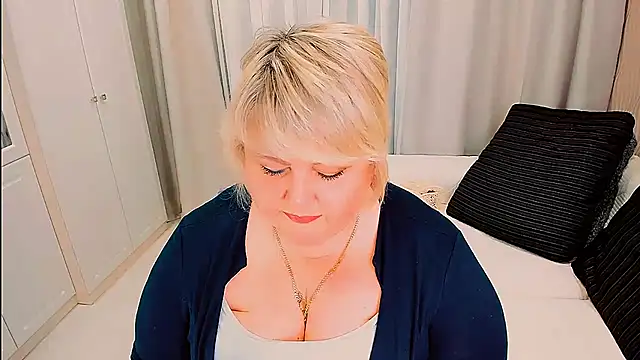 BIGTITSBBW Live XXX-Chat