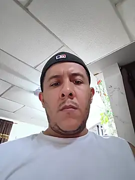 Misterjhons2's Live XXX Chat