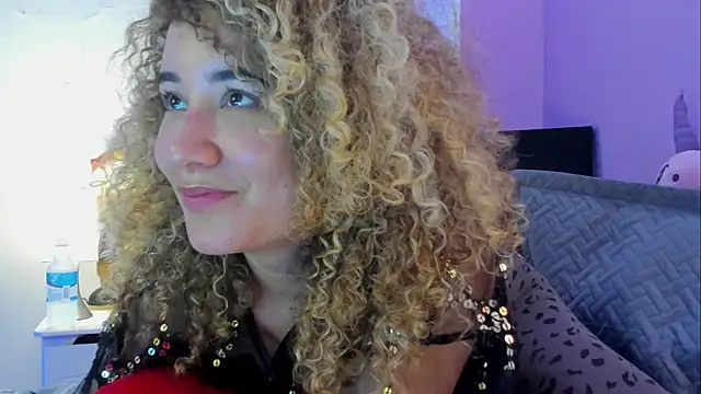 Chat XXX ao vivo de Charlotte11-11