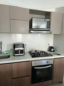 Pokazy przed kamerką – HOT_LADY_777