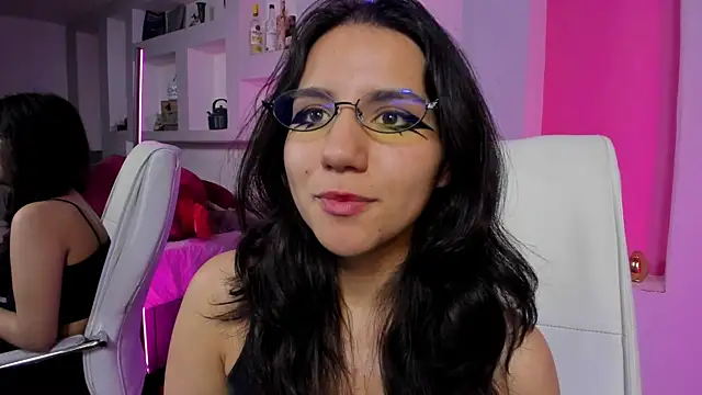 Chat +18 de HollyPeach ao vivo