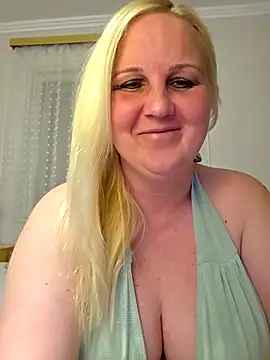 XXX chat uživo modela Mayci1984