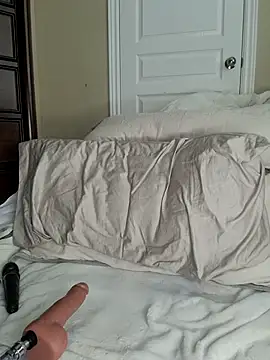 HOTWIFEVenessa69 现场XXX聊天