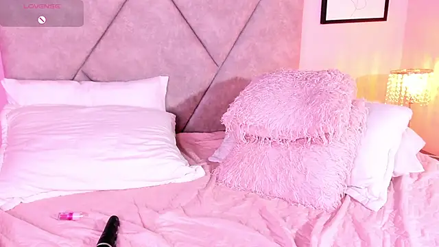 Chat XXX ao vivo de Emilyh_