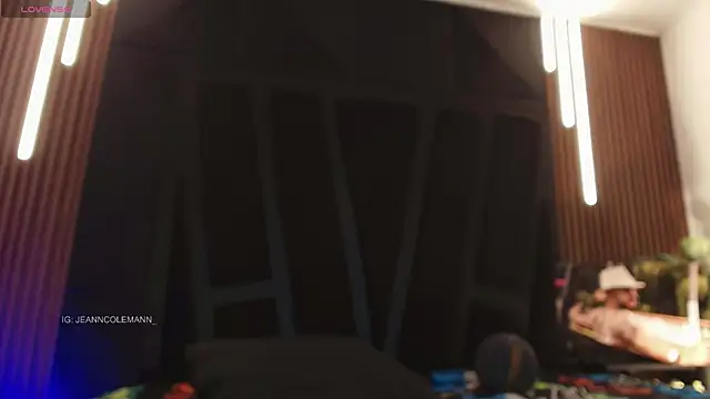 แชท XXX สดของ JeanColleman