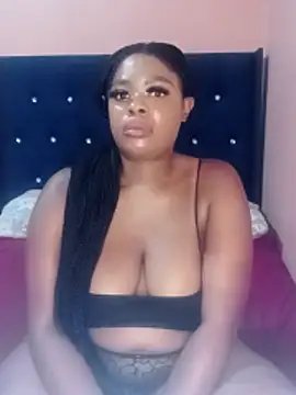 Luciouslips00's Webcam Show