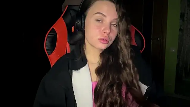 Chat +18 de ThedaStrevell ao vivo