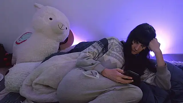 CeriseLapine's Live XXX Chat