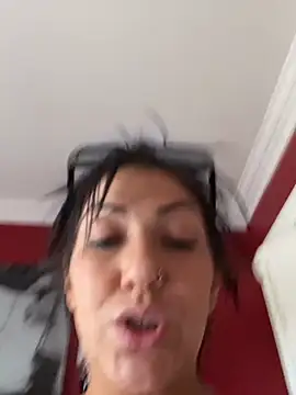 Živý XXX chat LittleMissEeve