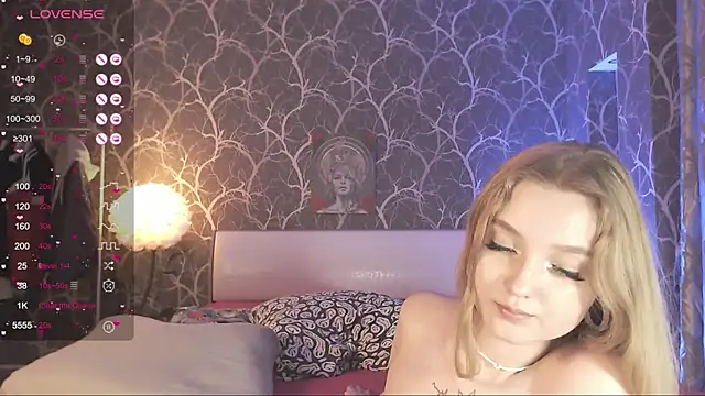 MiaMiaMeow's Live XXX Chat